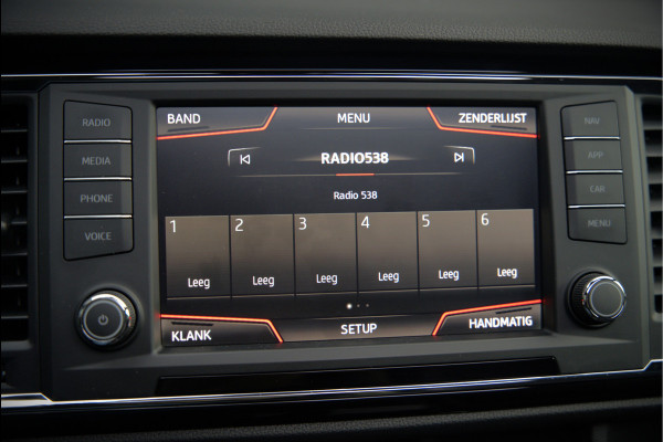 Seat Ateca 2.0 EcoTSI FR 4DRIVE | Panoramadak | Stoelverwarming | Keyless | 360 Camera | Standkachel | Navigatie | Apple Carplay | Trekhaak | Elektrische Stoel | Adaptive Cruise Control | Seat Sound | Adaptief Onderstel | D