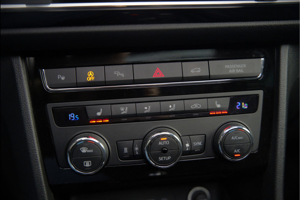 Seat Ateca 2.0 EcoTSI FR 4DRIVE | Panoramadak | Stoelverwarming | Keyless | 360 Camera | Standkachel | Navigatie | Apple Carplay | Trekhaak | Elektrische Stoel | Adaptive Cruise Control | Seat Sound | Adaptief Onderstel | D