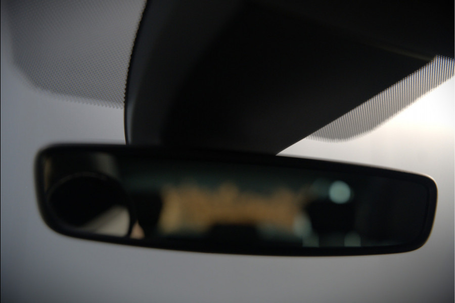 Seat Ateca 2.0 EcoTSI FR 4DRIVE | Panoramadak | Stoelverwarming | Keyless | 360 Camera | Standkachel | Navigatie | Apple Carplay | Trekhaak | Elektrische Stoel | Adaptive Cruise Control | Seat Sound | Adaptief Onderstel | D