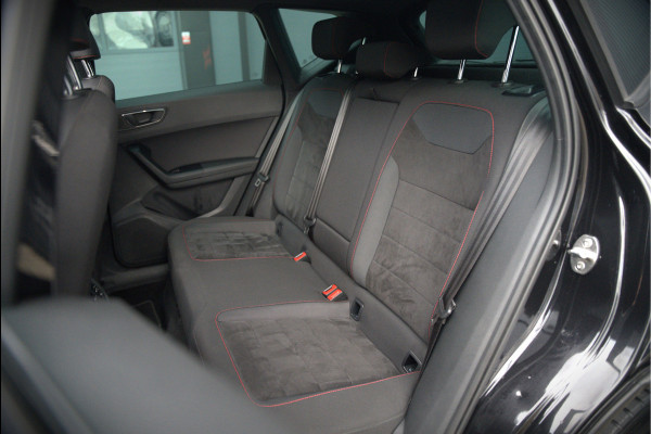 Seat Ateca 2.0 EcoTSI FR 4DRIVE | Panoramadak | Stoelverwarming | Keyless | 360 Camera | Standkachel | Navigatie | Apple Carplay | Trekhaak | Elektrische Stoel | Adaptive Cruise Control | Seat Sound | Adaptief Onderstel | D