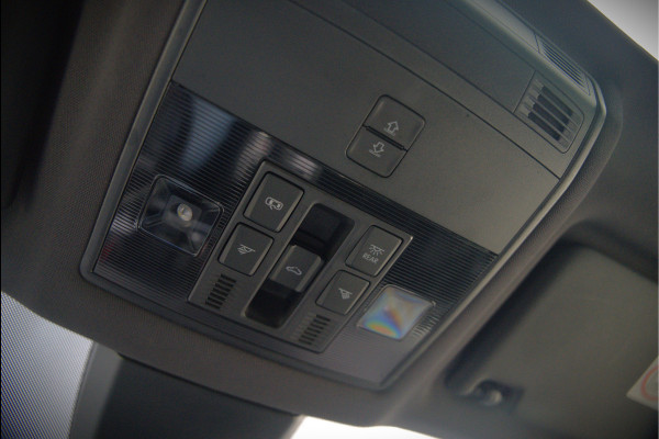 Seat Ateca 2.0 EcoTSI FR 4DRIVE | Panoramadak | Stoelverwarming | Keyless | 360 Camera | Standkachel | Navigatie | Apple Carplay | Trekhaak | Elektrische Stoel | Adaptive Cruise Control | Seat Sound | Adaptief Onderstel | D