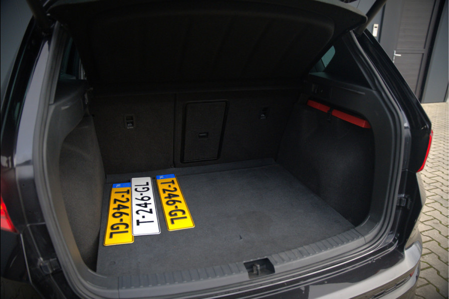 Seat Ateca 2.0 EcoTSI FR 4DRIVE | Panoramadak | Stoelverwarming | Keyless | 360 Camera | Standkachel | Navigatie | Apple Carplay | Trekhaak | Elektrische Stoel | Adaptive Cruise Control | Seat Sound | Adaptief Onderstel | D