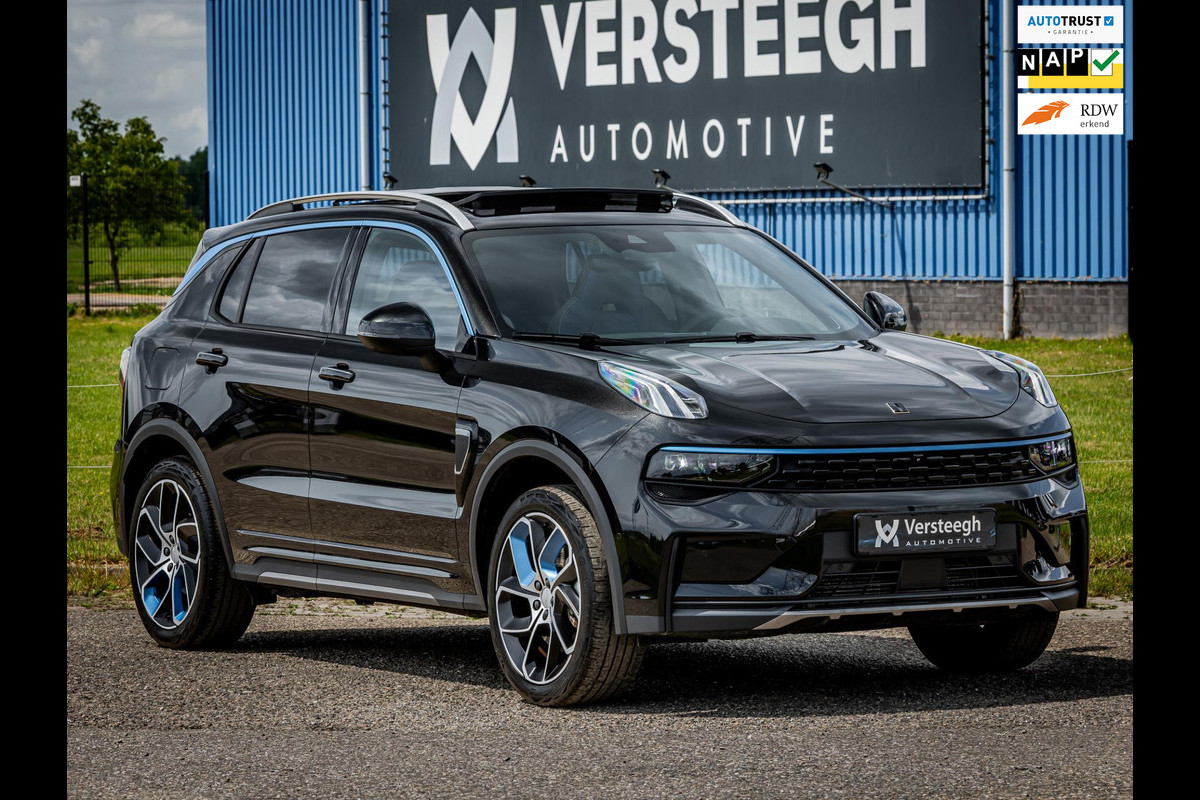 Lynk & Co 01 1.5 Plug-In Hybrid 262pk 360 Camera|Zwarte Hemel|Panoramadak