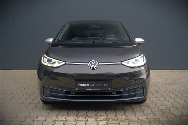 Volkswagen ID.3 First Plus 58 kWh | Stoelverwarming | Stuurverwarming | Camera | Adaptive Cruise Control | Navigatie | Standkachel | Keyless | Parkeersensoren | LED | Apple Carplay | BTW |