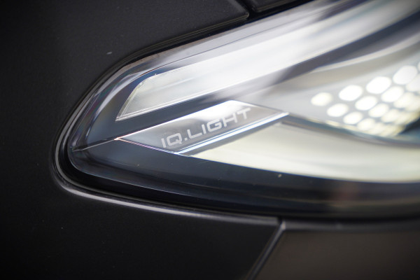 Volkswagen ID.3 First Plus 58 kWh | Stoelverwarming | Stuurverwarming | Camera | Adaptive Cruise Control | Navigatie | Standkachel | Keyless | Parkeersensoren | LED | Apple Carplay | BTW |