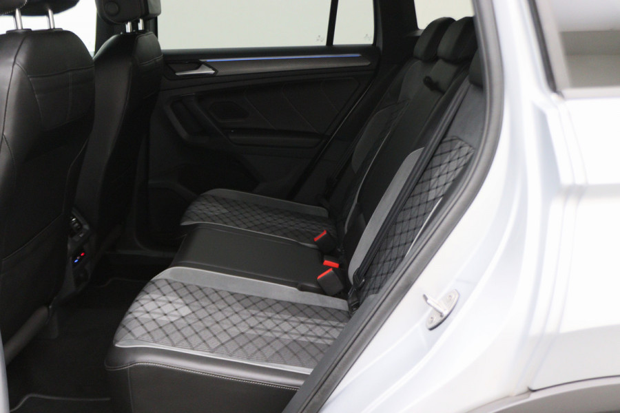 Volkswagen Tiguan 1.4 TSI eHybrid R-Line Business+ IQ-Light, Virtual Cockpit, ACC, Winterpakket, Apple Carplay, PDC, 20''