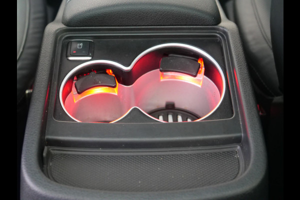 Mercedes-Benz V-Klasse V300d | 7persoons | Exclusive | panorama | burmester | gekoelde stoelen | Vol!!