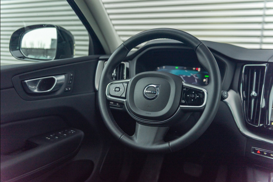 Volvo XC60 T6 Aut. LongRange Plus Dark Leder Parkeercamera 350pk