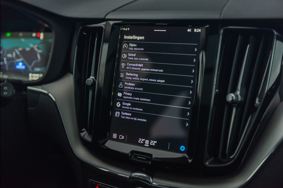 Volvo XC60 T6 Aut. LongRange Plus Dark Leder Parkeercamera 350pk