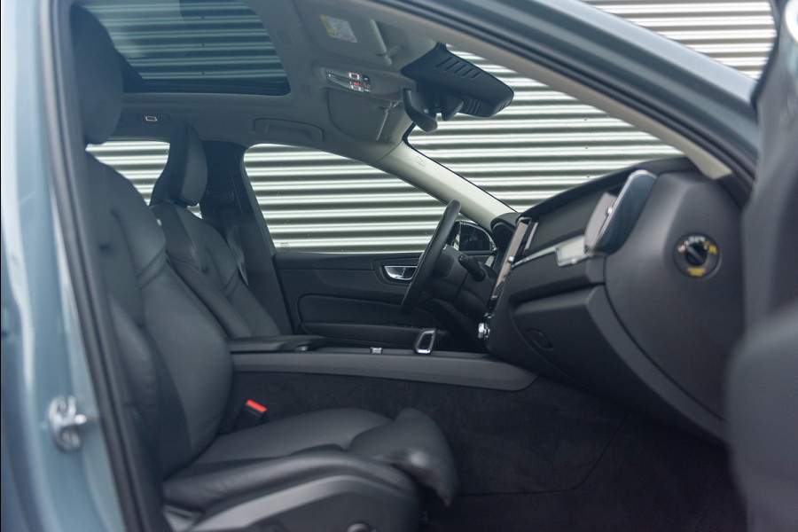 Volvo XC60 T6 Aut. LongRange Plus Dark Leder Parkeercamera 350pk
