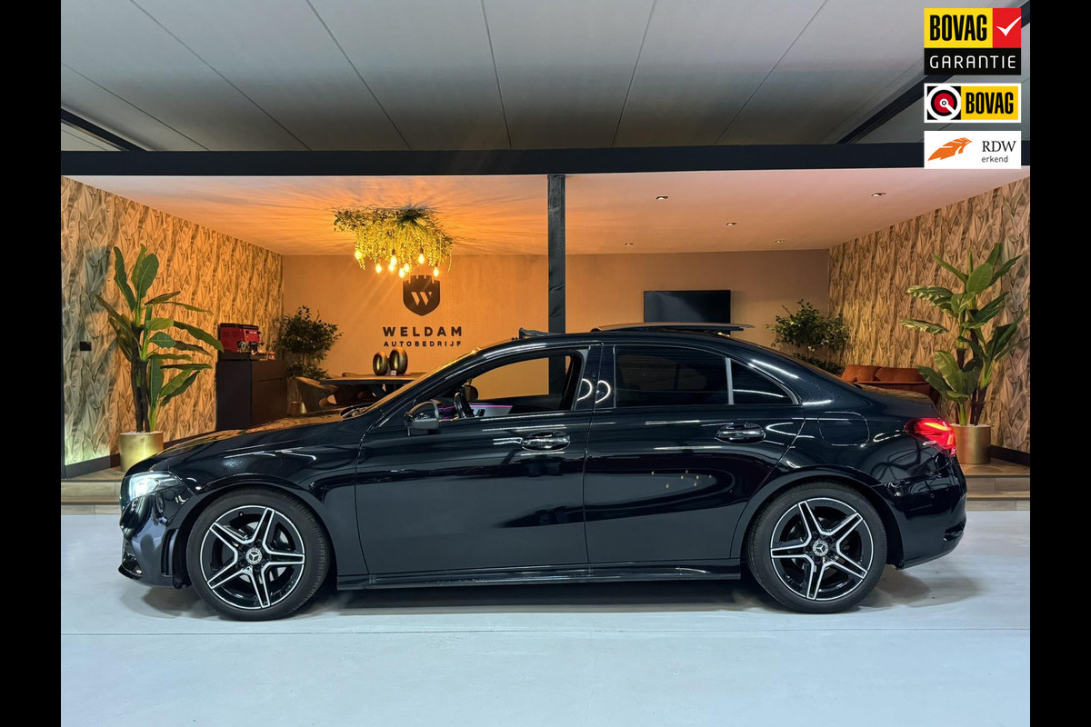 Mercedes-Benz A-Klasse 180 Business Solution AMG Garantie NAP Memory Pano Ambient Carplay Night Cruise Clima Navi Led Dab Rijklaar