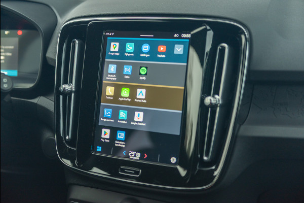 Volvo XC40 Recharge Aut. Luxe Stoelen Parkeercamera CruiseControl 231pk