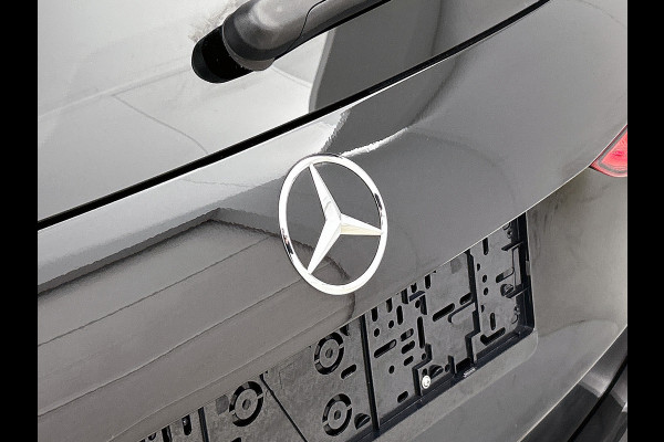 Mercedes-Benz C-Klasse Estate 300 e AMG Plug-In Hybride AMG Line | Trekhaak | Panorama Schuif-Kanteldak | Digital Licht | Rijassistentiepakket Plus incl. PRE-SAFE Inclusief 24 maanden MB Certified garantie voor Europa.