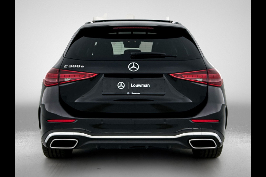 Mercedes-Benz C-Klasse Estate 300 e AMG Plug-In Hybride AMG Line | Trekhaak | Panorama Schuif-Kanteldak | Digital Licht | Rijassistentiepakket Plus incl. PRE-SAFE Inclusief 24 maanden MB Certified garantie voor Europa.