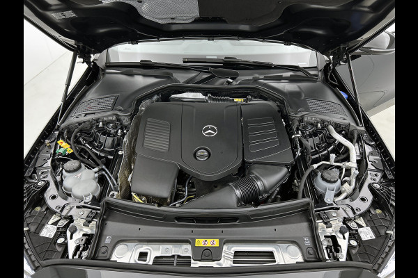 Mercedes-Benz C-Klasse Estate 300 e AMG Plug-In Hybride AMG Line | Trekhaak | Panorama Schuif-Kanteldak | Digital Licht | Rijassistentiepakket Plus incl. PRE-SAFE Inclusief 24 maanden MB Certified garantie voor Europa.