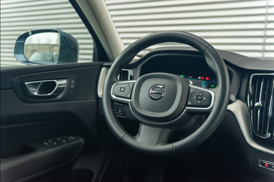 Volvo XC60 T6 Aut. LongRange Ultimate Bright ACC Stoelverwarming Leder Trekhaak 350pk