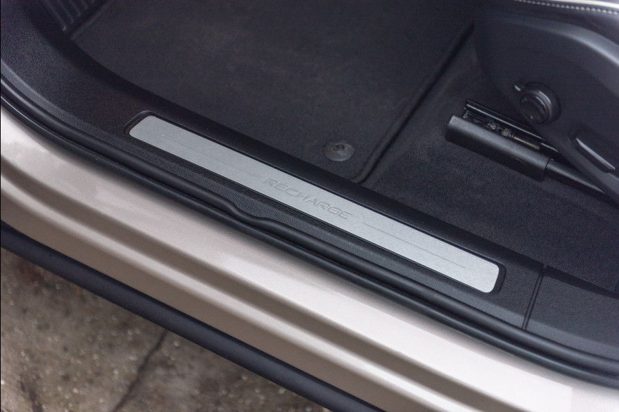 Volvo XC60 T6 Aut. LongRange Ultimate Bright ACC Leder Parkeercamera 350pk