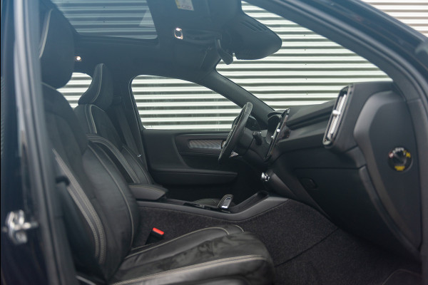 Volvo XC40 T5 Plug-in Hybrid R-Design Leder Navigatie Parkeercamera Panoramadak 262pk