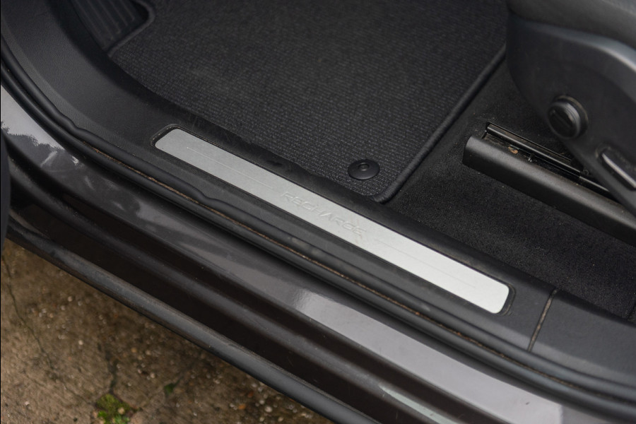 Volvo XC60 T6 Aut. Long Range Inscription Trekhaak Parkeercamera 350pk