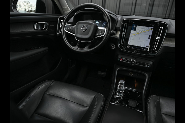 Volvo XC40 2.0 D3 Inscription · Stoel en stuurverwarming · Harman/Kardon · Trekhaak · Keyless · Camera · Panoramadak · Leder · Led · Adapti