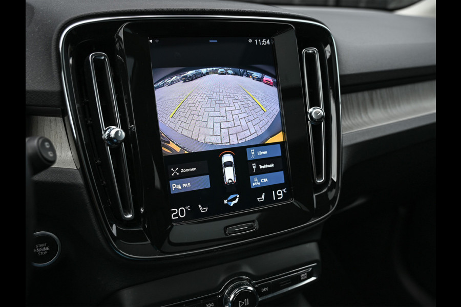 Volvo XC40 2.0 D3 Inscription · Stoel en stuurverwarming · Harman/Kardon · Trekhaak · Keyless · Camera · Panoramadak · Leder · Led · Adapti