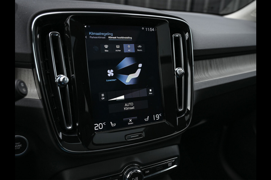 Volvo XC40 2.0 D3 Inscription · Stoel en stuurverwarming · Harman/Kardon · Trekhaak · Keyless · Camera · Panoramadak · Leder · Led · Adapti