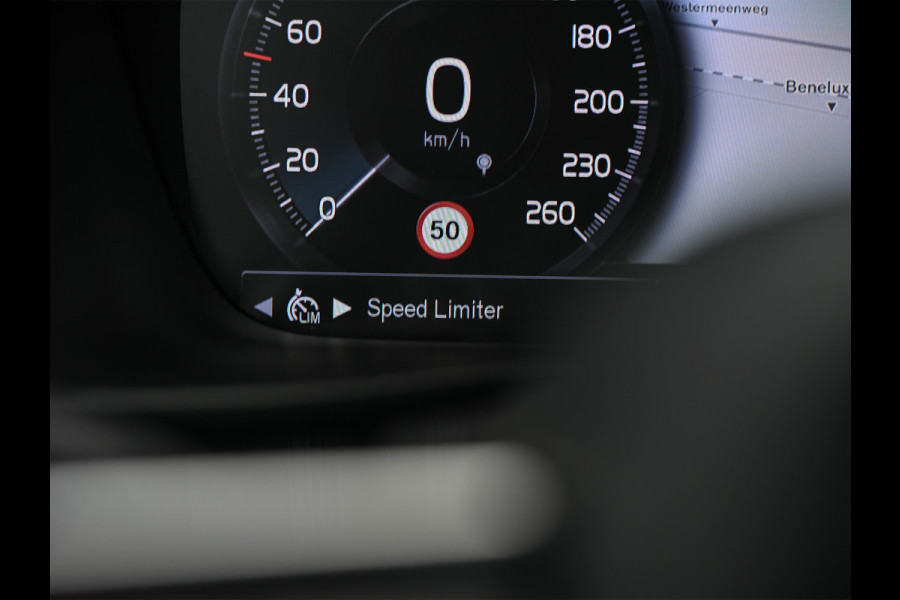 Volvo XC40 2.0 D3 Inscription · Stoel en stuurverwarming · Harman/Kardon · Trekhaak · Keyless · Camera · Panoramadak · Leder · Led · Adapti