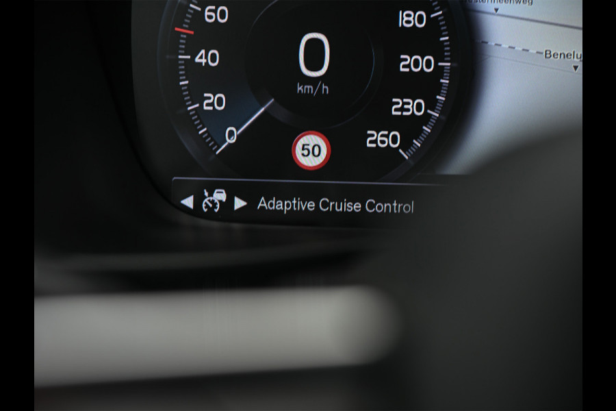 Volvo XC40 2.0 D3 Inscription · Stoel en stuurverwarming · Harman/Kardon · Trekhaak · Keyless · Camera · Panoramadak · Leder · Led · Adapti