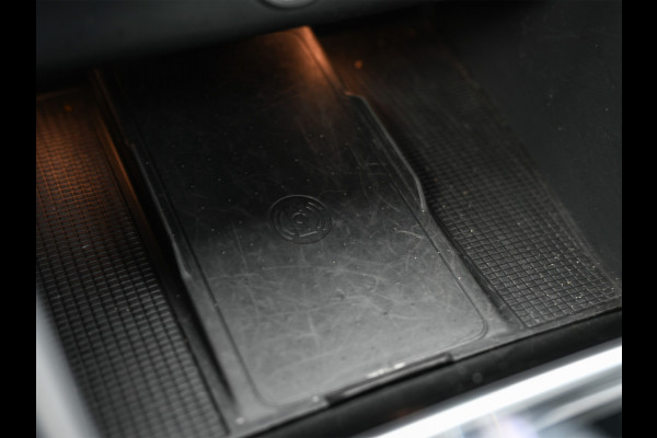 Volvo XC40 2.0 D3 Inscription · Stoel en stuurverwarming · Harman/Kardon · Trekhaak · Keyless · Camera · Panoramadak · Leder · Led · Adapti