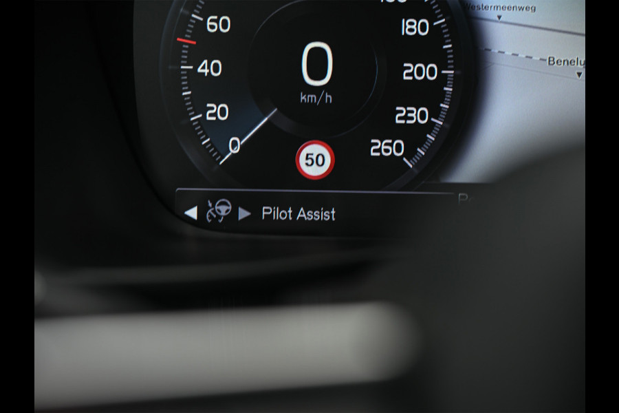 Volvo XC40 2.0 D3 Inscription · Stoel en stuurverwarming · Harman/Kardon · Trekhaak · Keyless · Camera · Panoramadak · Leder · Led · Adapti