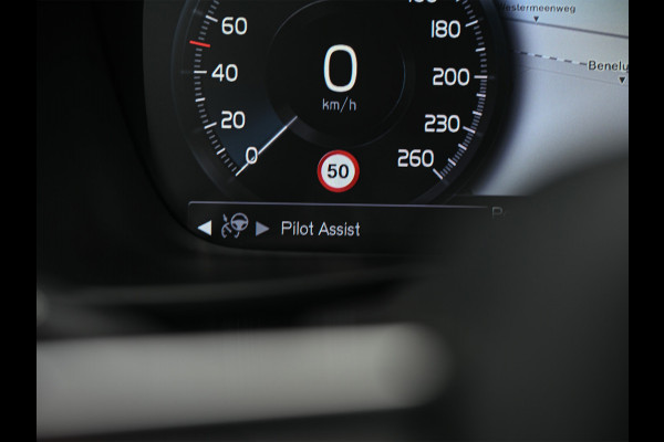 Volvo XC40 2.0 D3 Inscription · Stoel en stuurverwarming · Harman/Kardon · Trekhaak · Keyless · Camera · Panoramadak · Leder · Led · Adapti