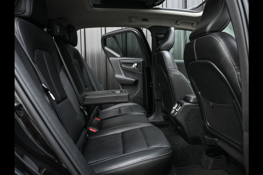 Volvo XC40 2.0 D3 Inscription · Stoel en stuurverwarming · Harman/Kardon · Trekhaak · Keyless · Camera · Panoramadak · Leder · Led · Adapti