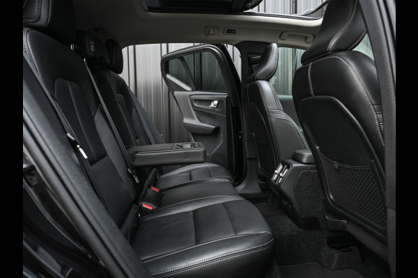 Volvo XC40 2.0 D3 Inscription · Stoel en stuurverwarming · Harman/Kardon · Trekhaak · Keyless · Camera · Panoramadak · Leder · Led · Adapti