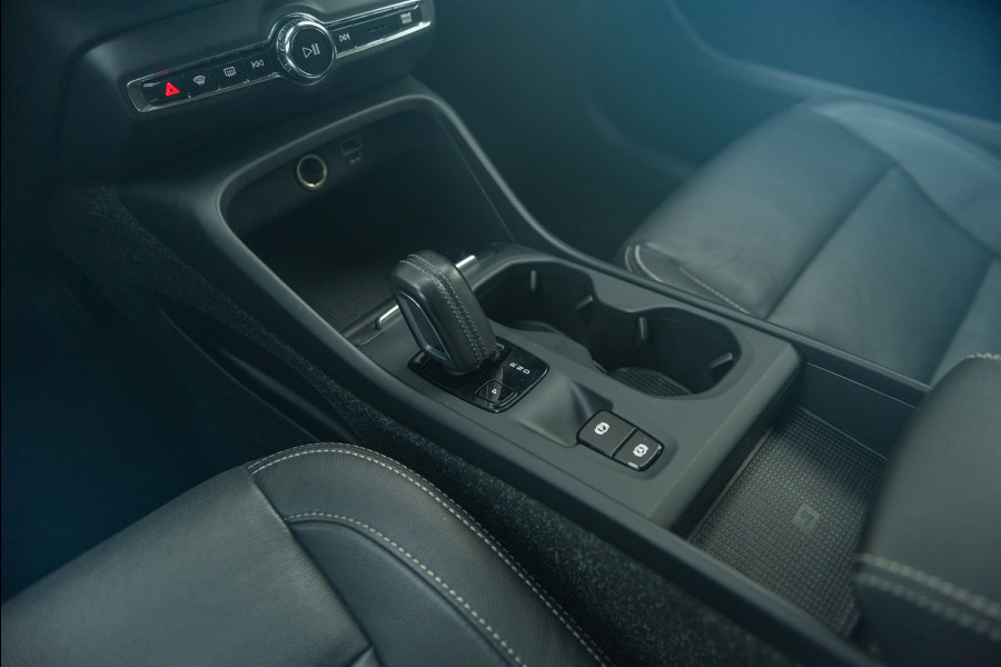Volvo XC40 T5 Aut. Plug-in Hybrid Inscription Leder Parkeercamera Stoelverwarming 262pk