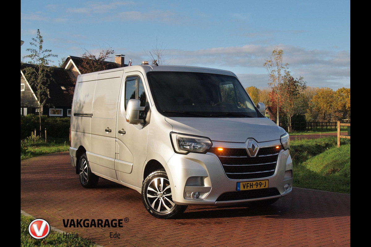 Renault Master T28 2.3 dCi 135 L1H1 | Camera | Trekhaak | 136PK | Nieuwstaat |