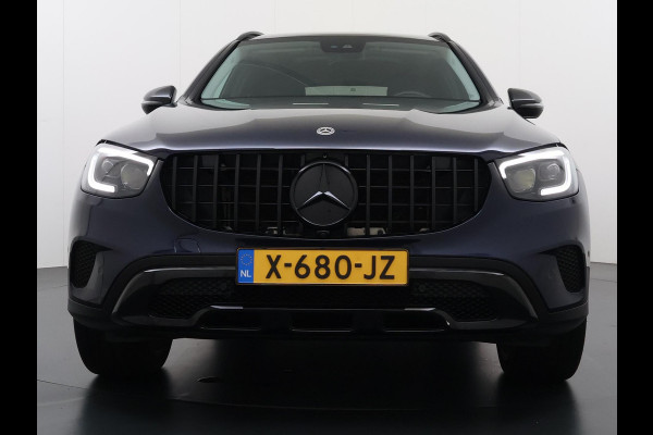 Mercedes-Benz GLC 300e 4MATIC Premium Plus | PHEV PLUG-IN HYBRIDE | MEGA VETTE AUTO | PANORAMA DAK | 20INCH | CAMERA | ELEKTRISCHE KLEP | KEYLESS ENTRY + START | DODEHOEK | RIJKLAAR + 12 MND BOVAG GARANTIE!