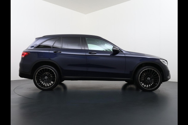 Mercedes-Benz GLC 300e 4MATIC Premium Plus | PHEV PLUG-IN HYBRIDE | MEGA VETTE AUTO | PANORAMA DAK | 20INCH | CAMERA | ELEKTRISCHE KLEP | KEYLESS ENTRY + START | DODEHOEK | RIJKLAAR + 12 MND BOVAG GARANTIE!