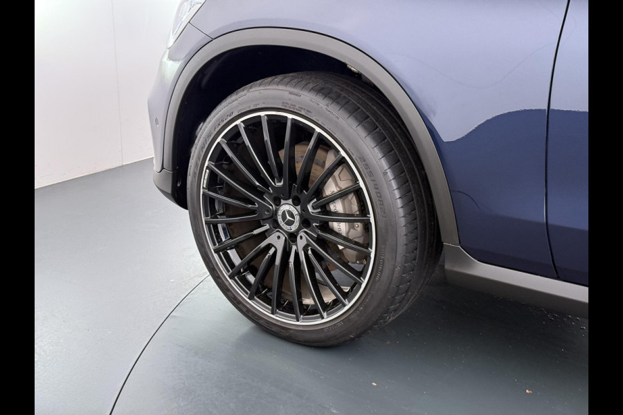 Mercedes-Benz GLC 300e 4MATIC Premium Plus | PHEV PLUG-IN HYBRIDE | MEGA VETTE AUTO | PANORAMA DAK | 20INCH | CAMERA | ELEKTRISCHE KLEP | KEYLESS ENTRY + START | DODEHOEK | RIJKLAAR + 12 MND BOVAG GARANTIE!