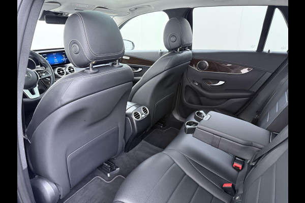 Mercedes-Benz GLC 300e 4MATIC Premium Plus | PHEV PLUG-IN HYBRIDE | MEGA VETTE AUTO | PANORAMA DAK | 20INCH | CAMERA | ELEKTRISCHE KLEP | KEYLESS ENTRY + START | DODEHOEK | RIJKLAAR + 12 MND BOVAG GARANTIE!