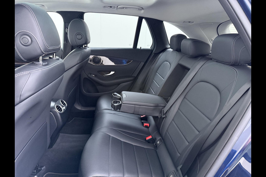 Mercedes-Benz GLC 300e 4MATIC Premium Plus | PHEV PLUG-IN HYBRIDE | MEGA VETTE AUTO | PANORAMA DAK | 20INCH | CAMERA | ELEKTRISCHE KLEP | KEYLESS ENTRY + START | DODEHOEK | RIJKLAAR + 12 MND BOVAG GARANTIE!
