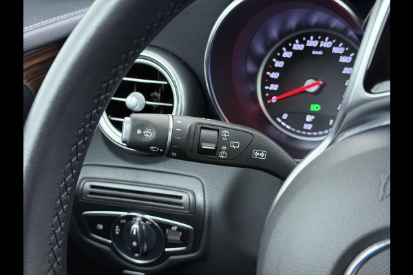 Mercedes-Benz GLC 300e 4MATIC Premium Plus | PHEV PLUG-IN HYBRIDE | MEGA VETTE AUTO | PANORAMA DAK | 20INCH | CAMERA | ELEKTRISCHE KLEP | KEYLESS ENTRY + START | DODEHOEK | RIJKLAAR + 12 MND BOVAG GARANTIE!