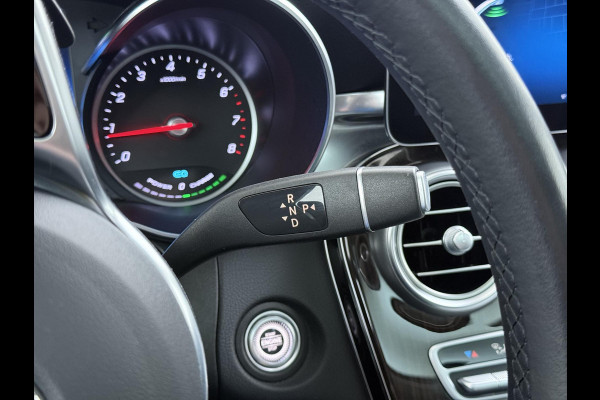 Mercedes-Benz GLC 300e 4MATIC Premium Plus | PHEV PLUG-IN HYBRIDE | MEGA VETTE AUTO | PANORAMA DAK | 20INCH | CAMERA | ELEKTRISCHE KLEP | KEYLESS ENTRY + START | DODEHOEK | RIJKLAAR + 12 MND BOVAG GARANTIE!