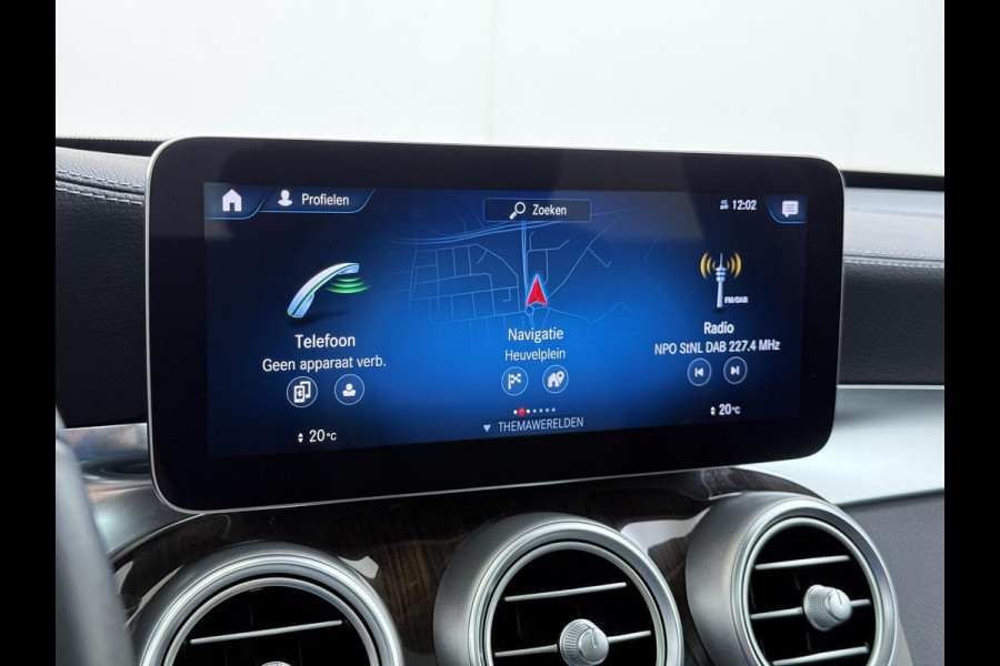 Mercedes-Benz GLC 300e 4MATIC Premium Plus | PHEV PLUG-IN HYBRIDE | MEGA VETTE AUTO | PANORAMA DAK | 20INCH | CAMERA | ELEKTRISCHE KLEP | KEYLESS ENTRY + START | DODEHOEK | RIJKLAAR + 12 MND BOVAG GARANTIE!