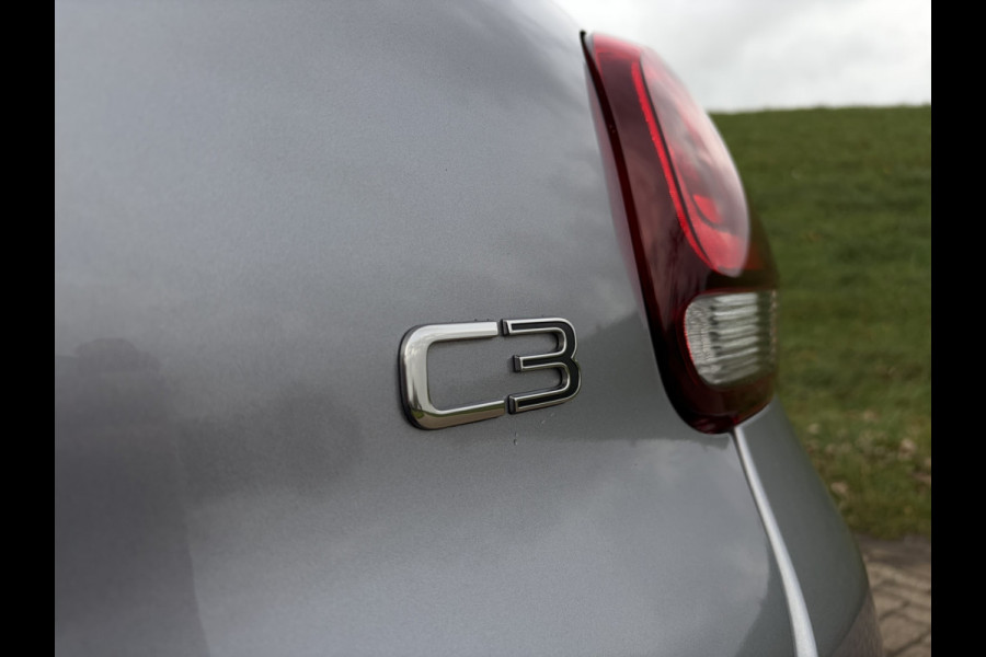Citroën C3 1.2 PureTech Max OUTLET | SUPERDEAL | OPRUIMING Parkeer Camera | Apple Carplay | Keyless Entry | 16'' LMV |