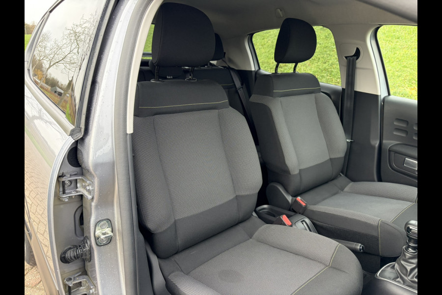 Citroën C3 1.2 PureTech Max OUTLET | SUPERDEAL | OPRUIMING Parkeer Camera | Apple Carplay | Keyless Entry | 16'' LMV |