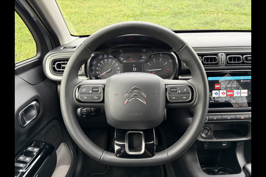 Citroën C3 1.2 PureTech Max OUTLET | SUPERDEAL | OPRUIMING Parkeer Camera | Apple Carplay | Keyless Entry | 16'' LMV |