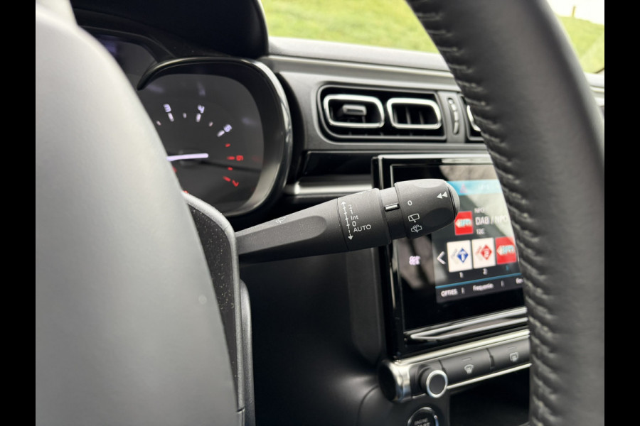 Citroën C3 1.2 PureTech Max OUTLET | SUPERDEAL | OPRUIMING Parkeer Camera | Apple Carplay | Keyless Entry | 16'' LMV |