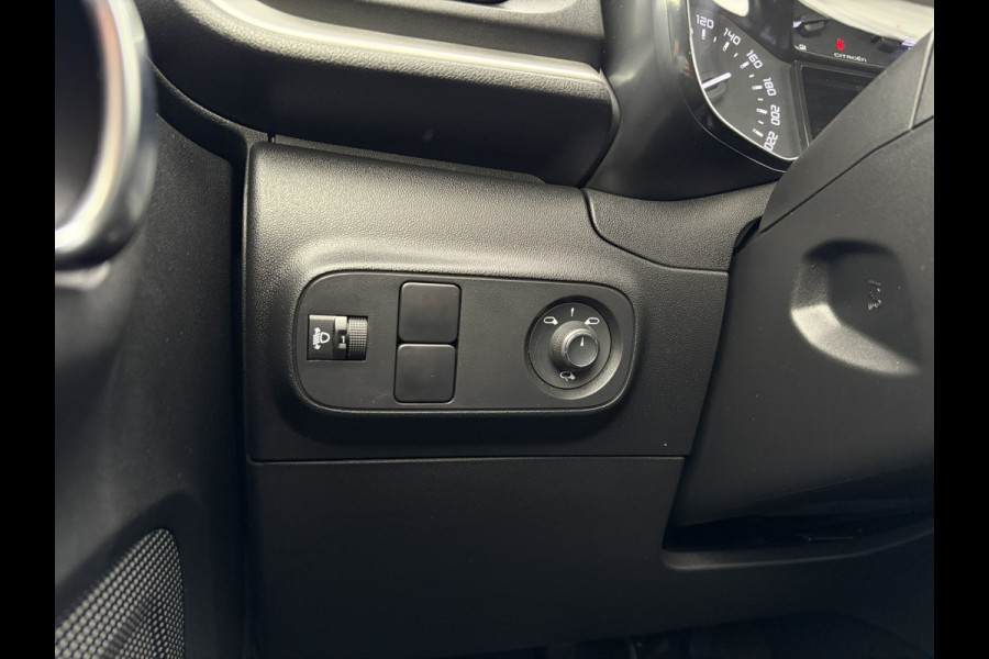 Citroën C3 1.2 PureTech Max OUTLET | SUPERDEAL | OPRUIMING Parkeer Camera | Apple Carplay | Keyless Entry | 16'' LMV |
