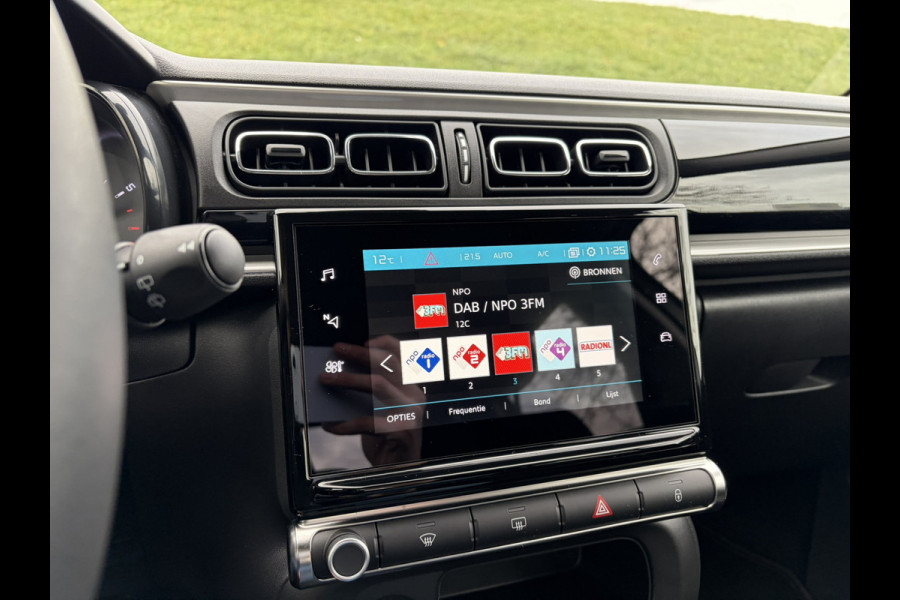 Citroën C3 1.2 PureTech Max OUTLET | SUPERDEAL | OPRUIMING Parkeer Camera | Apple Carplay | Keyless Entry | 16'' LMV |