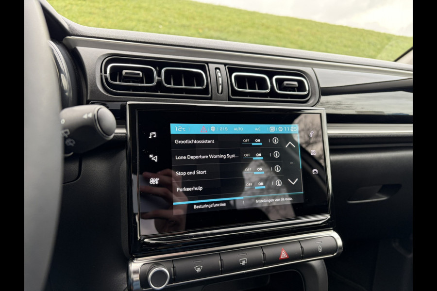 Citroën C3 1.2 PureTech Max OUTLET | SUPERDEAL | OPRUIMING Parkeer Camera | Apple Carplay | Keyless Entry | 16'' LMV |